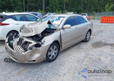 2009 Toyota Camry Le z USA, uszkodzony, nr VIN 4T1BE46K09U839190